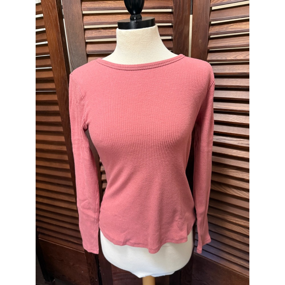 Old Navy Womens Ribbed Long Sleeve Top Dusty Rose Pink Size M Slim Fit Knit Tee